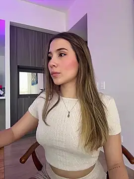 SophieRaily  online show from February 2025 09:01:01 PM