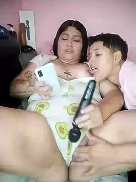 Snapshot of Marilin_Jessie chatting on January 2025 10:41:01 PM Marilin Jessie online show from January 2025 10:41:01 PM