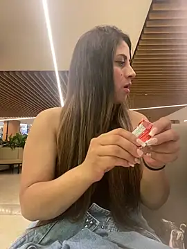 girl anni online show from February 2025 05:01:02 PM