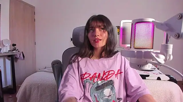 Snapshot of Sakito_Tokio chatting on October 2025 10:12:01 PM Sakito Tokio online show from October 2025 10:12:01 PM