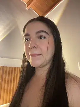 Snapshot of Blancanievess chatting on April 2026 03:32:02 AM Blancanievess online show from April 2026 03:32:02 AM