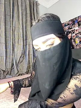 Meryem Queen online show from February 2026 11:32:02 PM