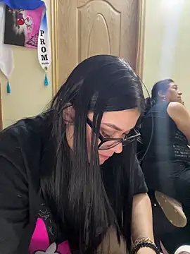 alissonfernandez  online show from December 2025 12:49:02 AM