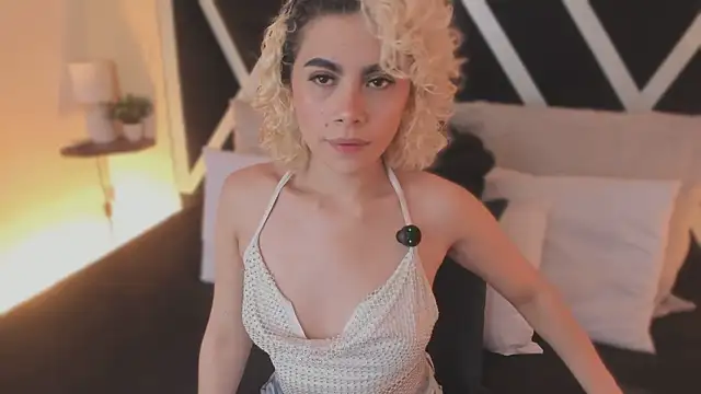 marian pinzon online show from November 2025 02:39:01 AM