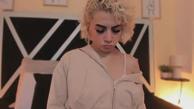 marian pinzon online show from December 2025 02:51:01 AM