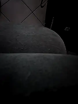 Snapshot of HardWolf2024 chatting on December 2024 09:12:02 PM HardWolf2024 online show from December 2024 09:12:02 PM