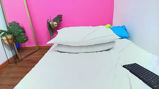 hornybarelylegalgirl online show from January 2025 09:58:02 PM