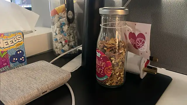 awesome anna online show from February 2025 11:30:02 AM