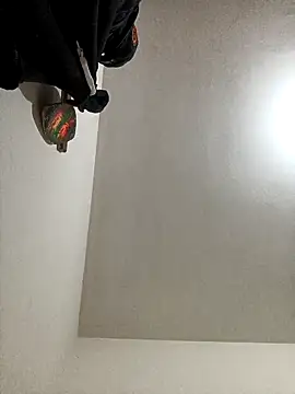 Loytder online show from April 2026 04:57:01 AM