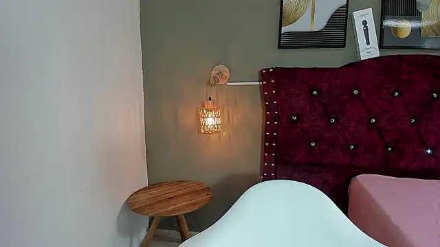 angela nix online show from March 2026 03:23:02 PM