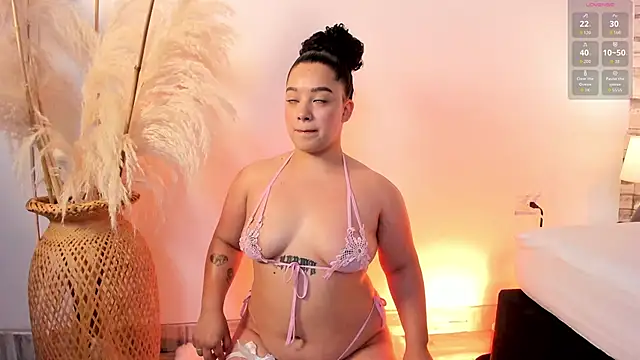 Julieta 333 online show from November 2025 01:33:02 PM