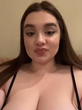 Snapshot of Dreamy_Kitty chatting on January 2025 09:42:02 PM Dreamy Kitty online show from January 2025 09:42:02 PM