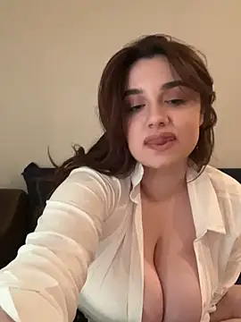 Snapshot of Dreamy_Kitty chatting on February 2025 03:38:02 PM Dreamy Kitty online show from February 2025 03:38:02 PM