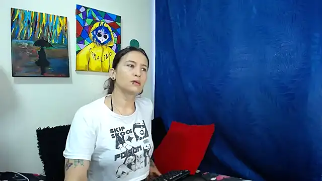 Snapshot of Leyla_Horny_Bg chatting on September 2025 10:46:02 PM Leyla Horny Bg online show from September 2025 10:46:02 PM
