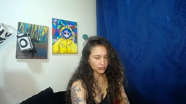 Snapshot of Leyla_Horny_Bg chatting on October 2025 01:58:02 AM Leyla Horny Bg online show from October 2025 01:58:02 AM