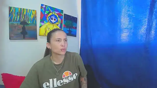 Snapshot of Leyla_Horny_Bg chatting on November 2025 09:25:01 PM Leyla Horny Bg online show from November 2025 09:25:01 PM