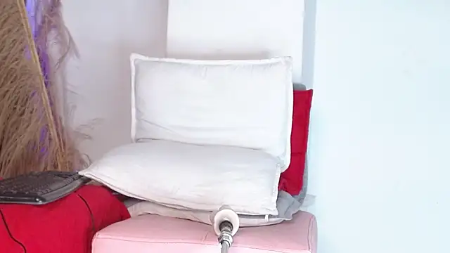 ViolettBrowns online show from September 2025 01:11:02 PM