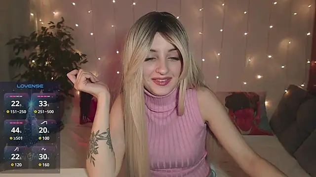 Katty Lights online show from December 2024 11:49:02 PM