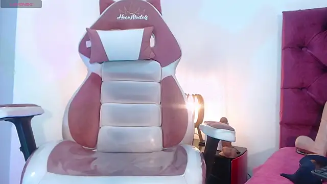 NAOMI WINDSOR online show from December 2024 10:52:02 PM