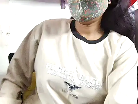 Snapshot of samosa73 chatting on December 2025 05:54:02 PM samosa73 online show from December 2025 05:54:02 PM