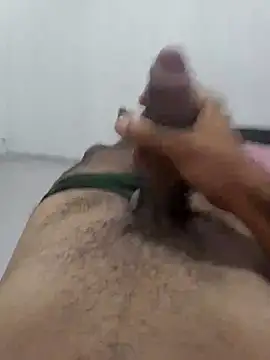 Leleko1997 online show from April 2026 04:46:02 AM