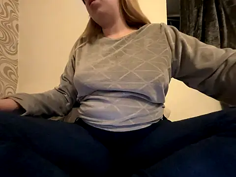 bunnyamy online show from December 2025 11:45:01 PM