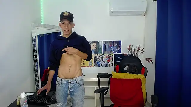 Favel Gomez7 online show from March 2025 10:06:01 PM