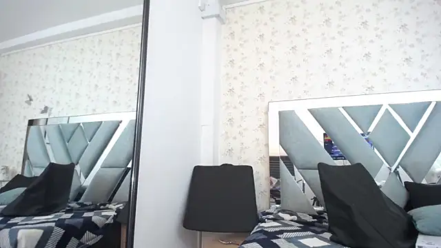 Queenjenn   online show from January 2025 07:07:02 PM