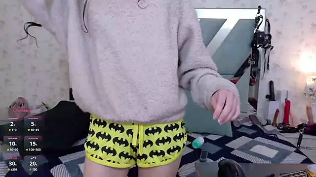 Queenjenn   online show from February 2026 10:14:01 AM