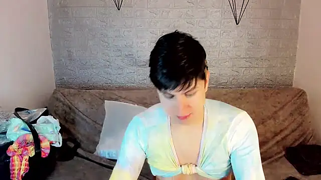 Snapshot of Oxana-Novikov chatting on May 2026 11:22:02 PM Oxana-Novikov online show from May 2026 11:22:02 PM