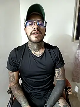 Nicky smith   online show from December 2024 11:03:01 PM