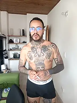 Nicky smith   online show from December 2024 08:32:01 PM