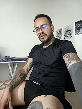 Nicky smith   online show from December 2024 11:36:02 PM