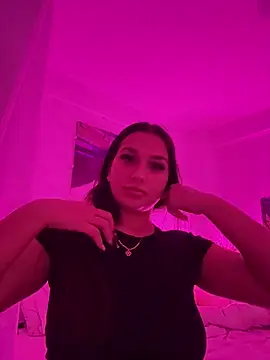 Snapshot of lissa_yasemin chatting on December 2024 02:31:02 AM lissa yasemin online show from December 2024 02:31:02 AM