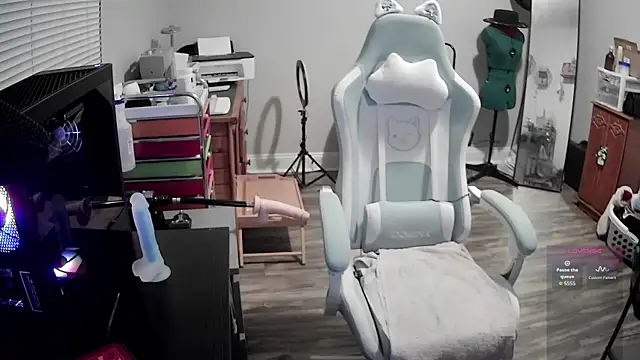 LilyFoxxx online show from February 2026 06:07:01 AM