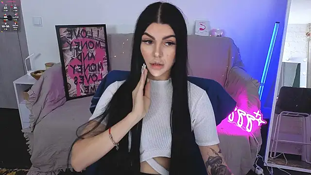 Tiffany lab online show from October 2025 12:37:02 PM