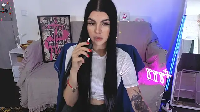 Tiffany lab online show from October 2025 01:23:04 PM