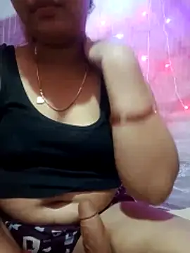 Super-Couple online show from November 2025 09:38:01 PM