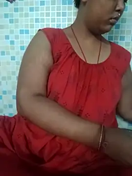 Snapshot of Super-Couple chatting on June 2026 10:10:02 AM Super-Couple online show from June 2026 10:10:02 AM