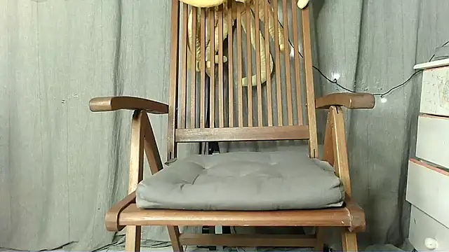 Skinnyshiny boy online show from January 2025 05:08:01 AM