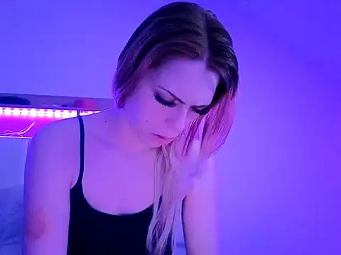 nicole77745 online show from March 2026 10:11:02 AM