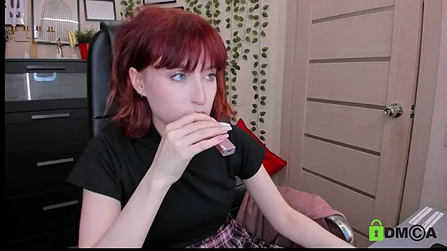Snapshot of ElizaNik_ chatting on June 2026 09:38:01 PM ElizaNik online show from June 2026 09:38:01 PM