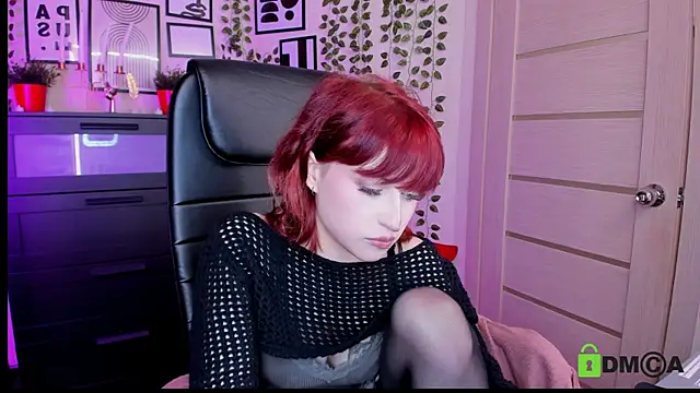 Snapshot of ElizaNik_ chatting on July 2026 12:02:02 AM ElizaNik online show from July 2026 12:02:02 AM