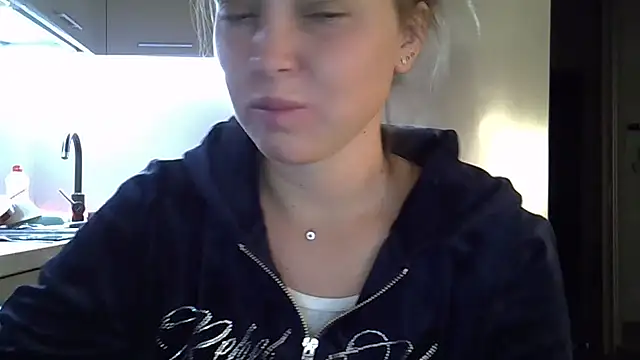 Lucky Anna online show from October 2025 07:10:02 PM