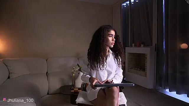 paulacora100 online show from January 2026 01:27:02 PM