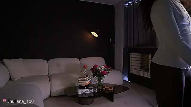 paulacora100 online show from March 2026 08:58:02 PM