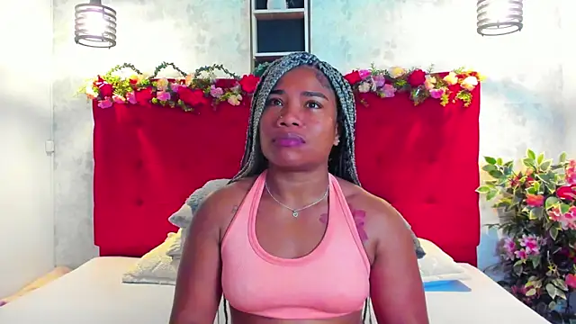 Snapshot of SilvannaFit chatting on June 2026 11:56:02 AM SilvannaFit online show from June 2026 11:56:02 AM