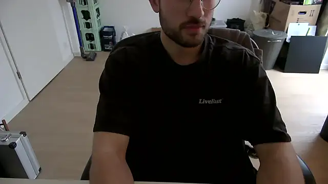 taallguyy 196 online show from November 2025 12:05:02 PM