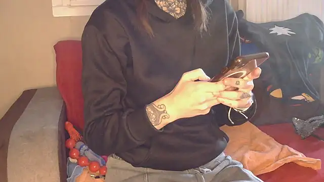 liloucamchaudee online show from December 2025 08:23:01 AM