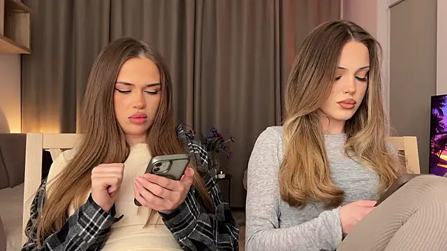 Snapshot of Julia_RL chatting on March 2026 08:58:02 PM Julia RL online show from March 2026 08:58:02 PM